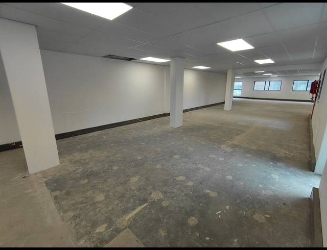 1,923M² OFFICE TO LET IN RANDJESPARK